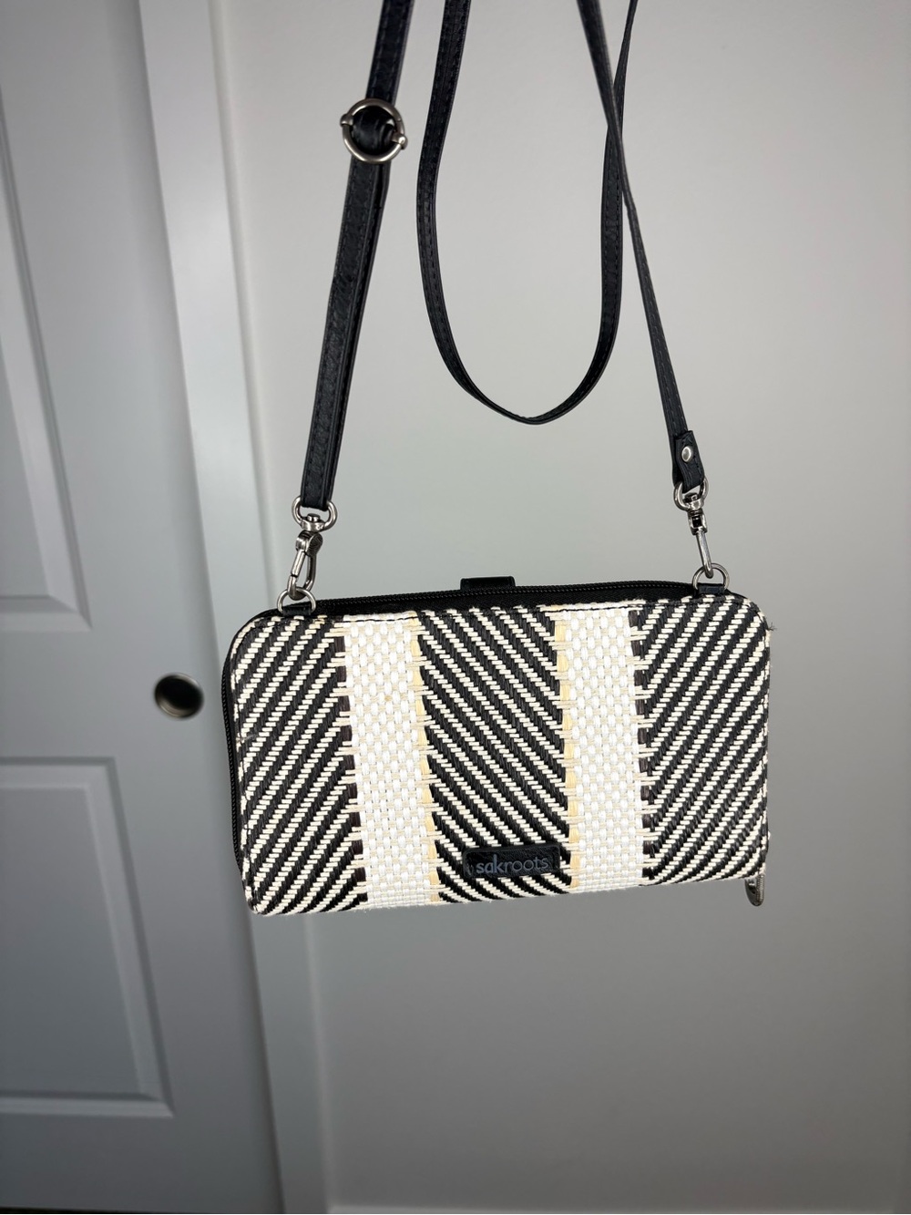 Sakroots Black & White Woven Raffia Crossbody Wallet/Purse